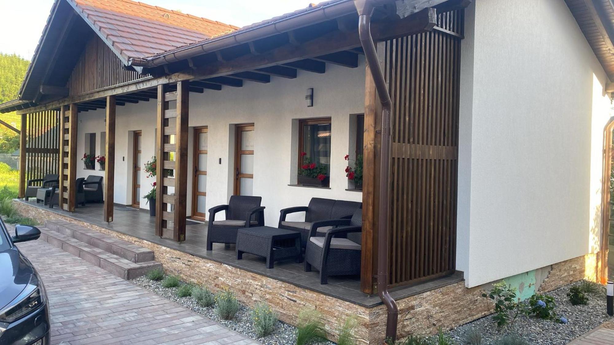 Farkas Panzió Acomodação com café da manhã Praid Exterior foto